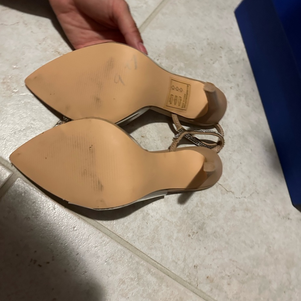 Heels - Picture 2 of 6